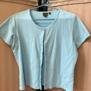 L.L. Bean short sleeve 100% cotton light blue size medium cardigan style top ￼